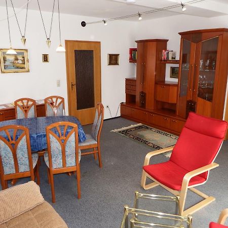 Nette Ferienwohnung Mit Eigenem Eingang Und Sonnenterrasse Idstein Buitenkant foto