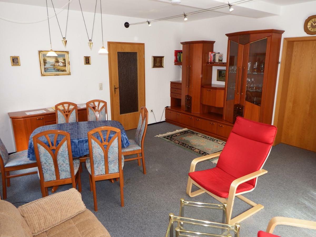 Nette Ferienwohnung Mit Eigenem Eingang Und Sonnenterrasse Idstein Buitenkant foto