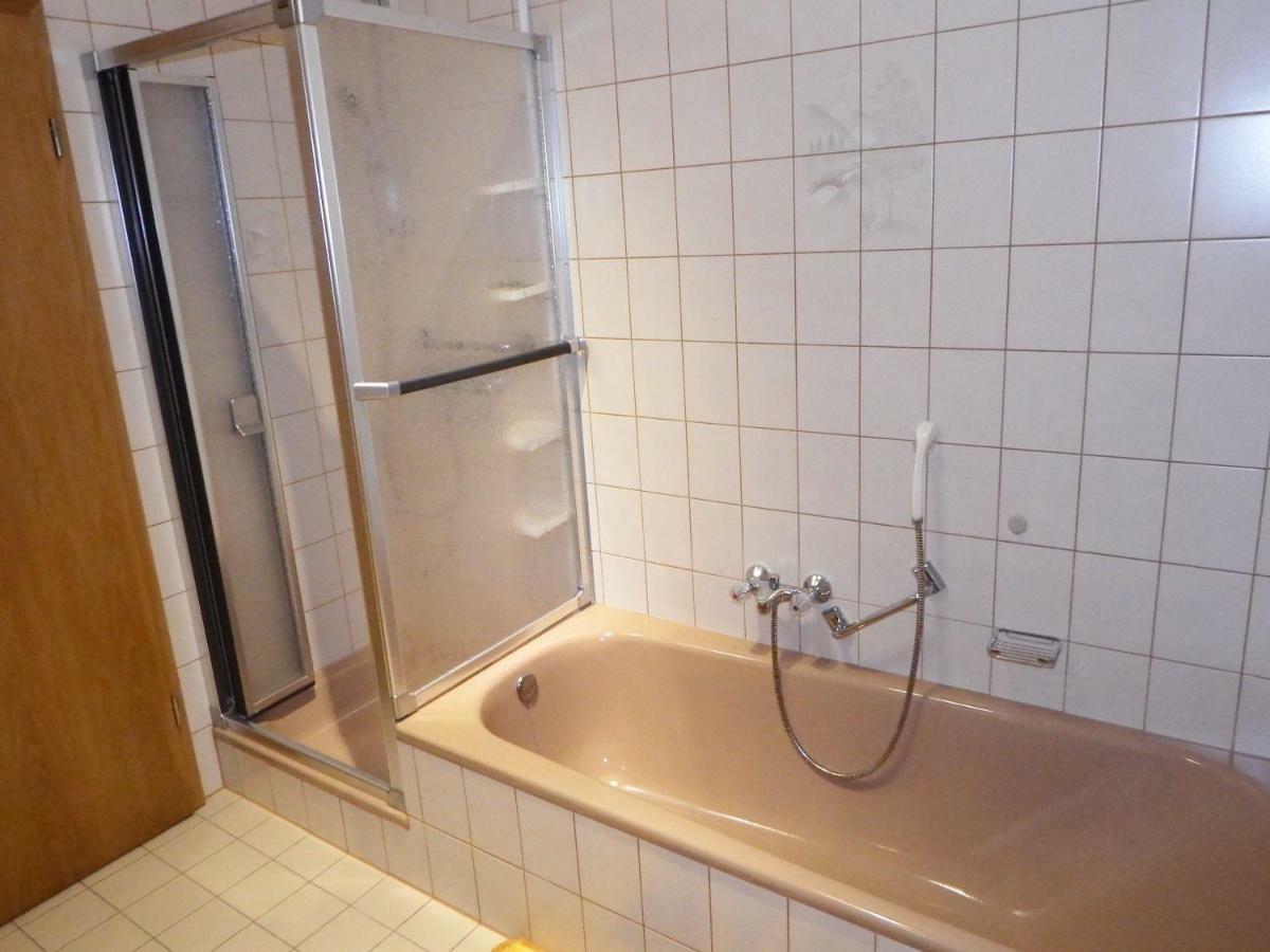 Nette Ferienwohnung Mit Eigenem Eingang Und Sonnenterrasse Idstein Buitenkant foto